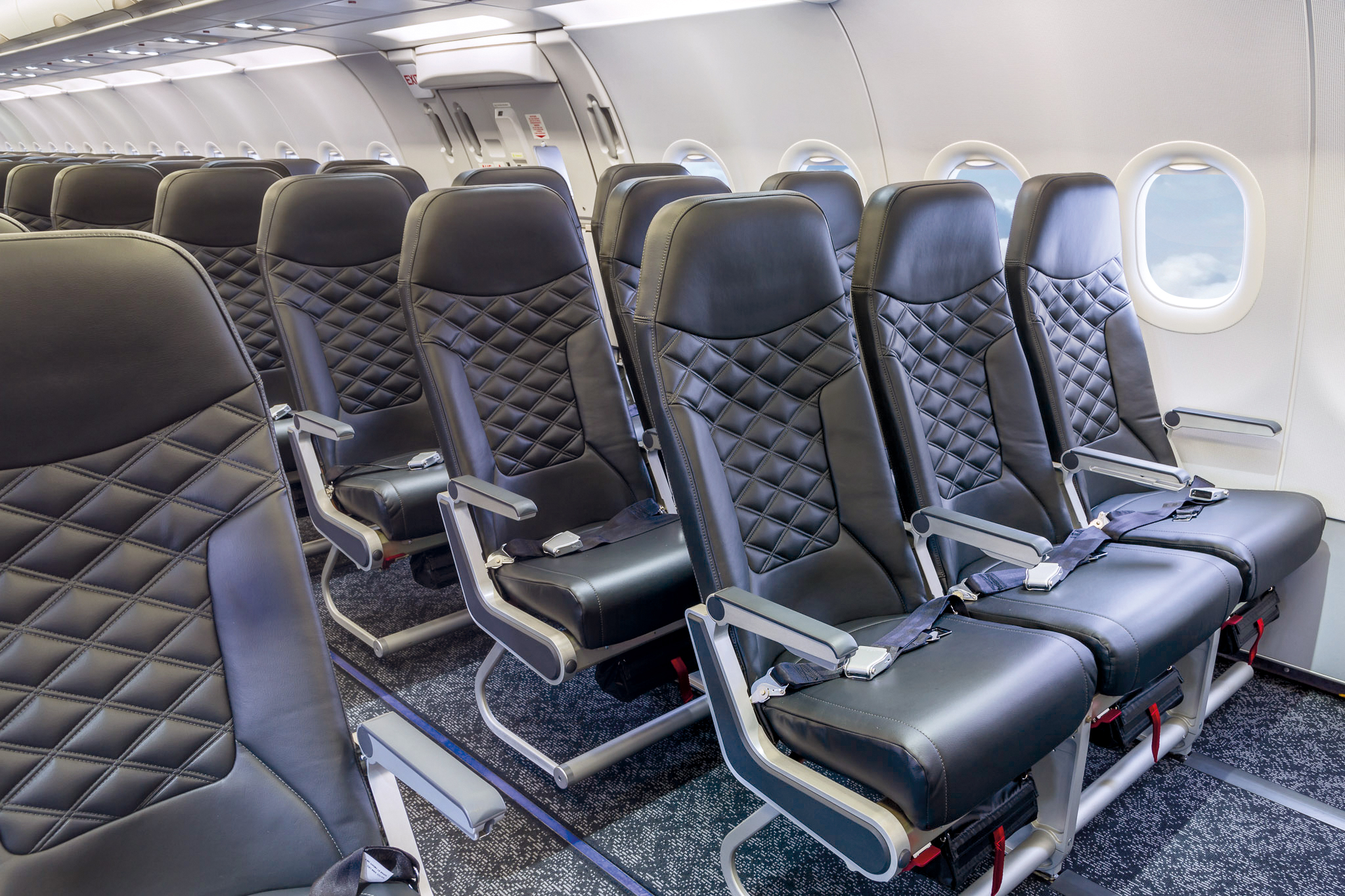 Airbus A321 standard seats